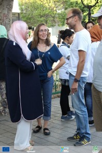 مديرة مؤسسة الياسمين رفقة نيطولاس كازوروفسكي مدير مكتب الـ"IFES" بتونس ومنسقة مشروع شباب فاعل